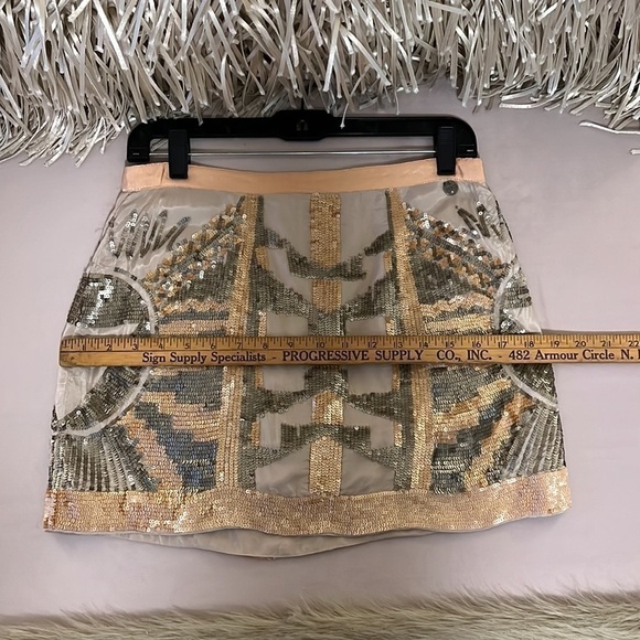 GUESS Mariel Sequined Taupe Blush Peach 28 S M Mini Skirt Lined Side Zipper - Picture 7 of 15